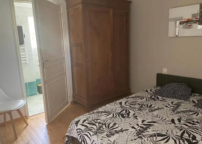 Gitele25 - 10mn Du Puy Dufou 펜션